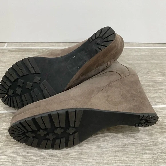 Antica Cuoieria Suede Taupe Neutral Platform Wedge Retro Lace Up Bootie.